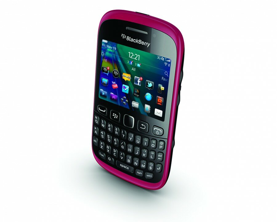 Curve 9320 HotPink ENGuk Top e1357654433297 Win a BlackBerry Curve 9320 in hot pink